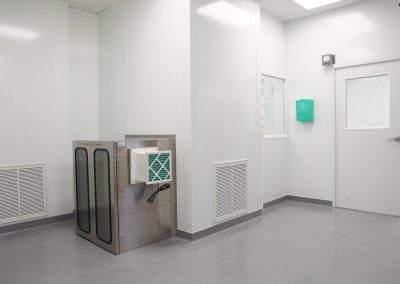 air-filtration-in-cleanroom