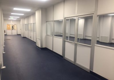 hallway-with-cleanroom