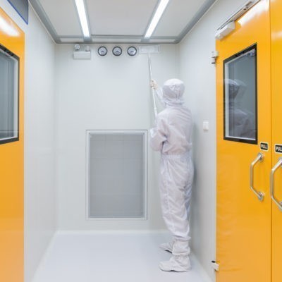 how to clean your cleanroom