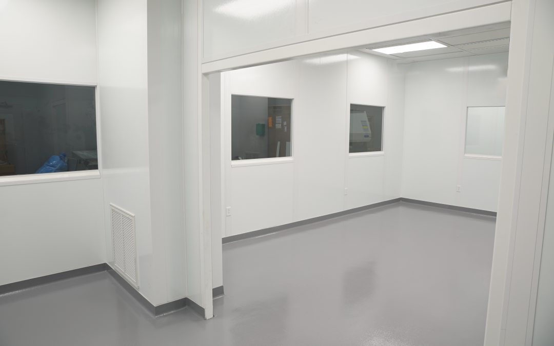 Controlling humidity in a cleanroom
