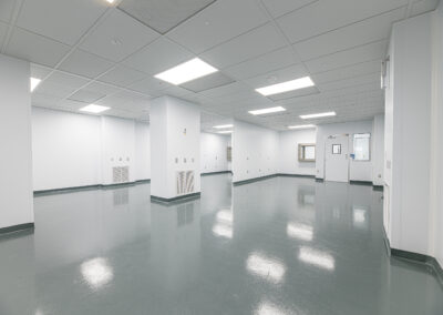 clinical manufacturing cleanroom