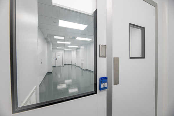 Why Positive Pressure Cascades are Essential in GMP Pharmaceutical Cleanrooms